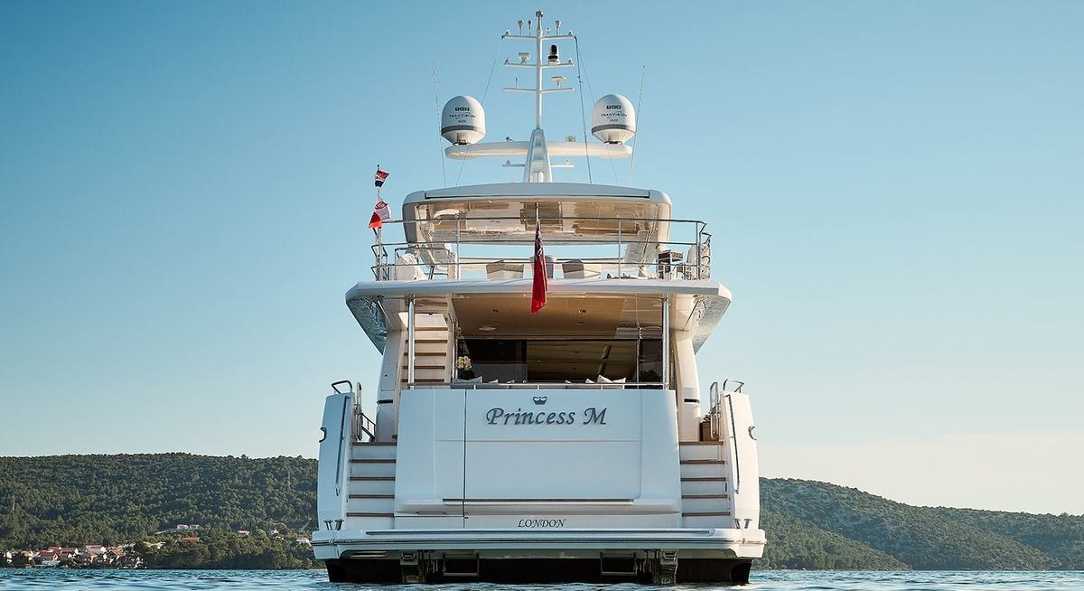 VON B yacht charter 5