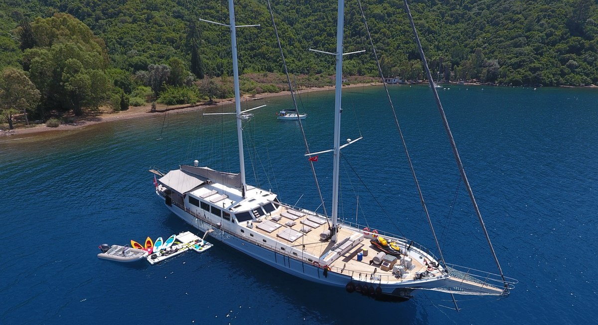 تأجير يخت WHITE SOUL YACHT CHARTER