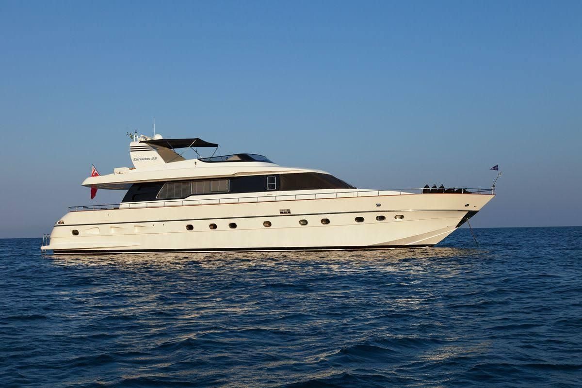 تأجير يخت WHITEHAVEN YACHT CHARTER