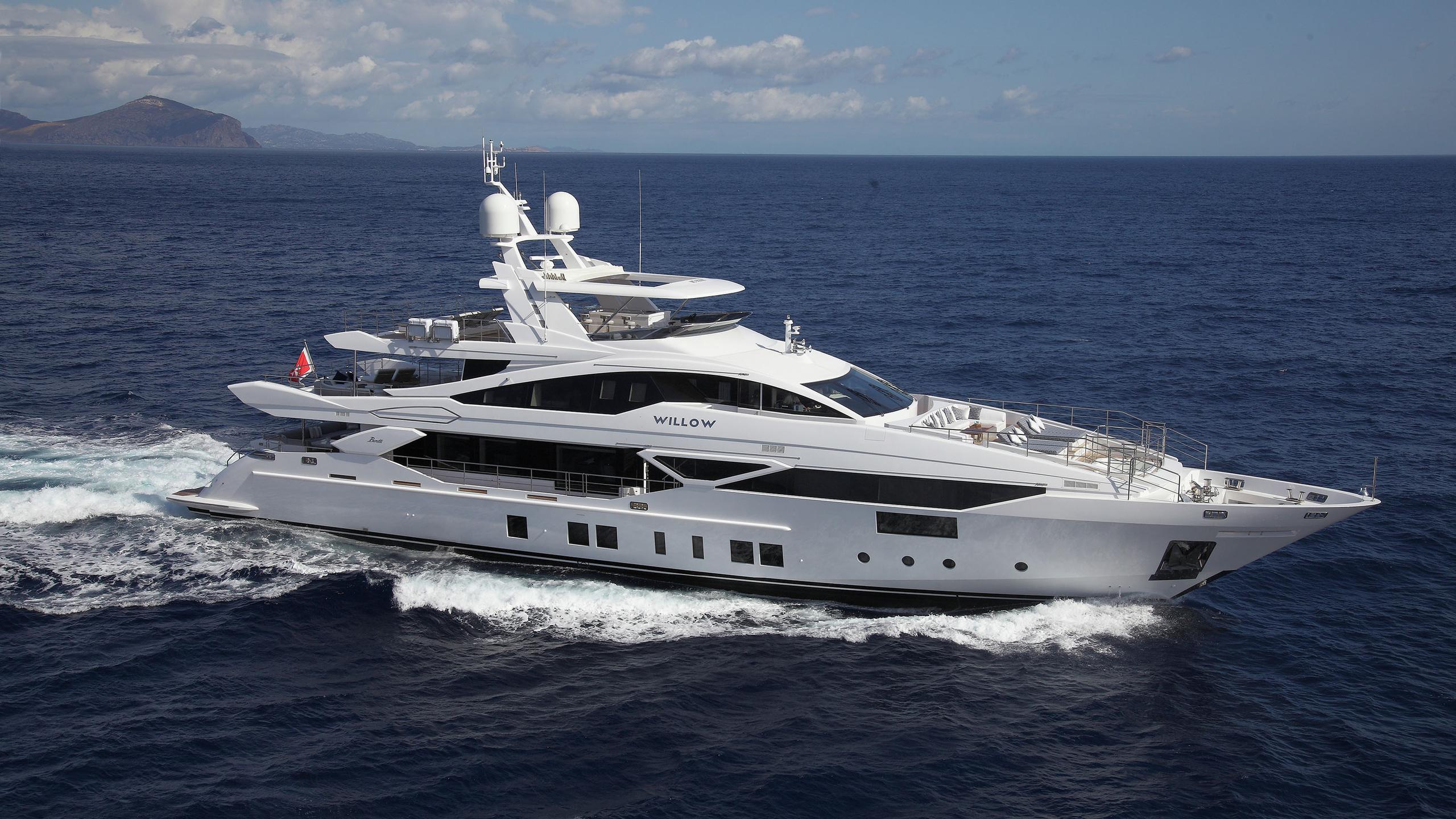 WILLOW yacht charter 1