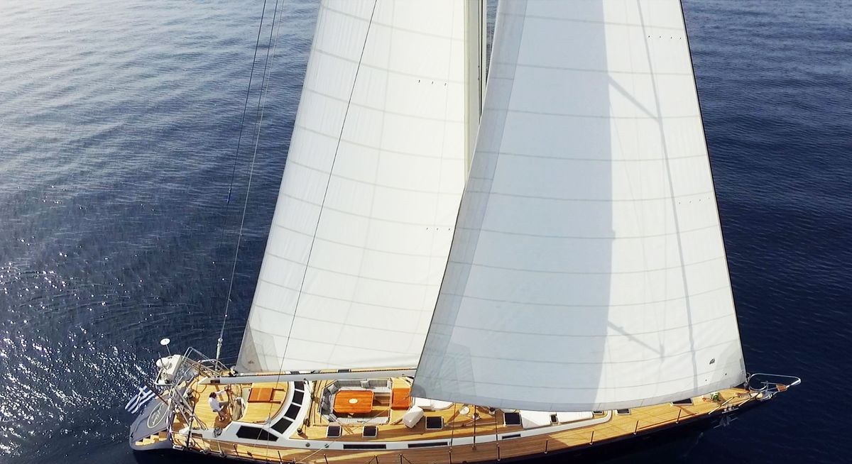 WIND OF CHANGE yacht charter 1