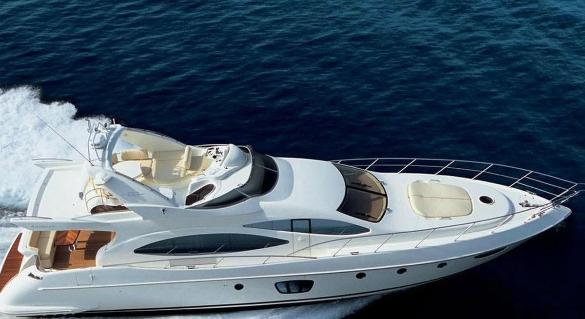 WINI YACHT CHARTER yacht charter