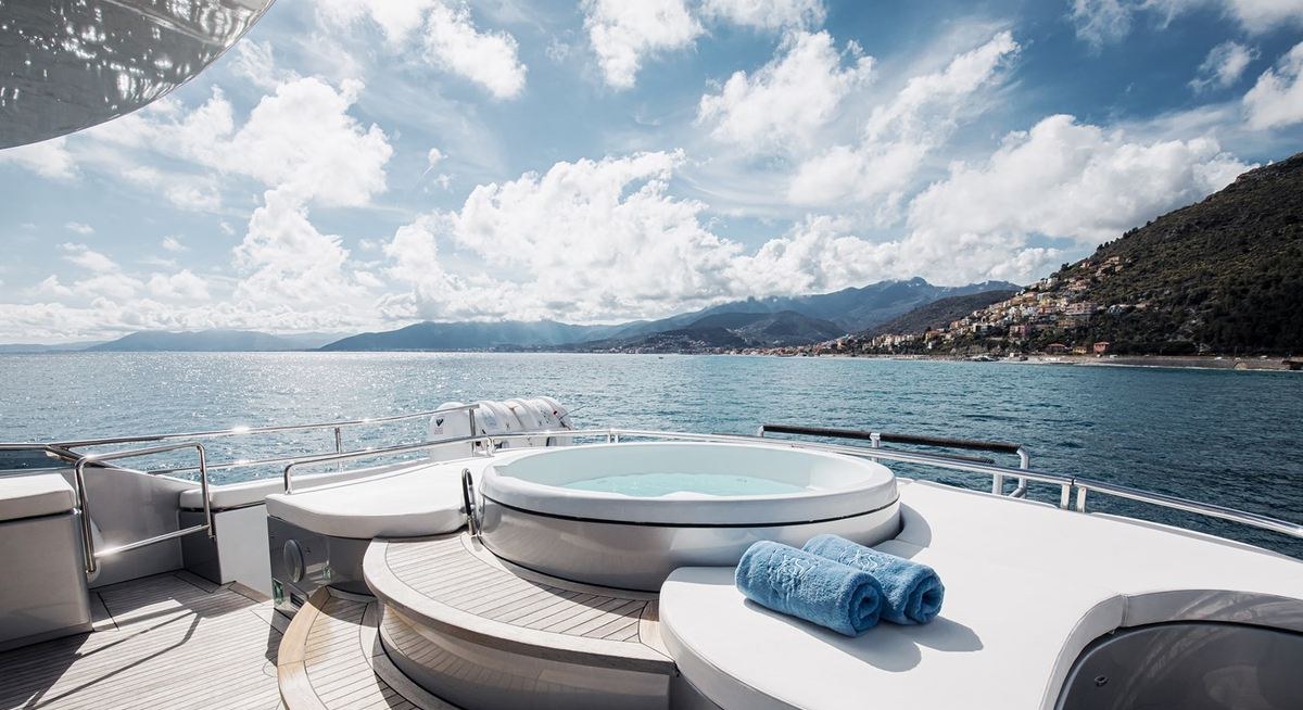 XO OF THE SEAS yacht charter 2