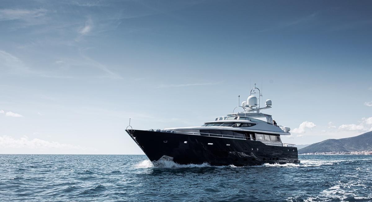 XO OF THE SEAS yacht charter 1