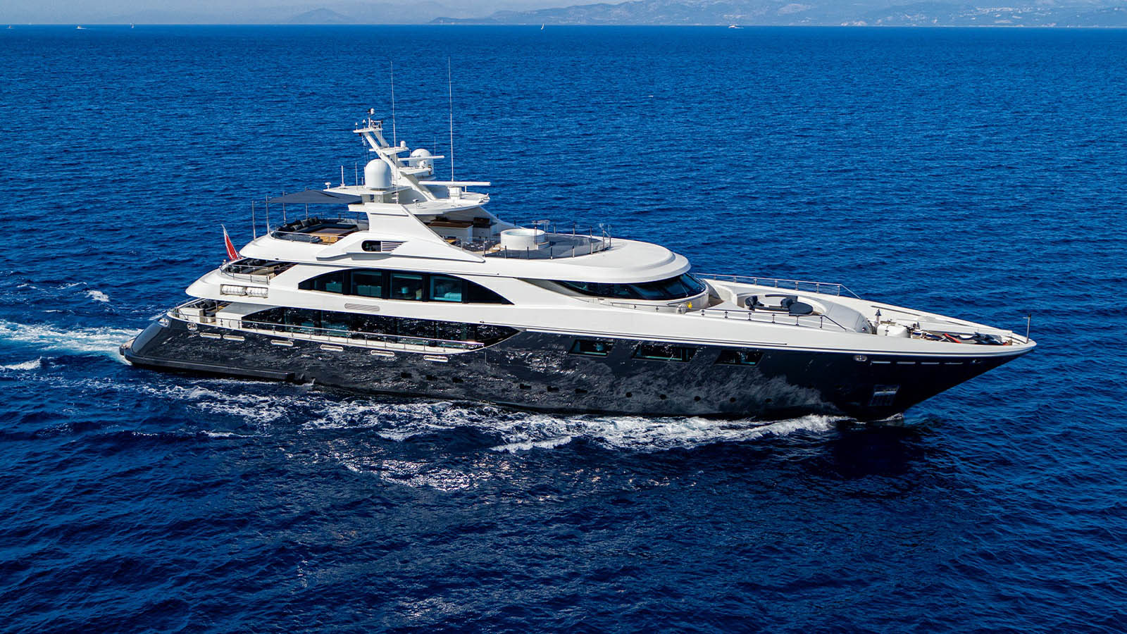 ZIA yacht charter 1